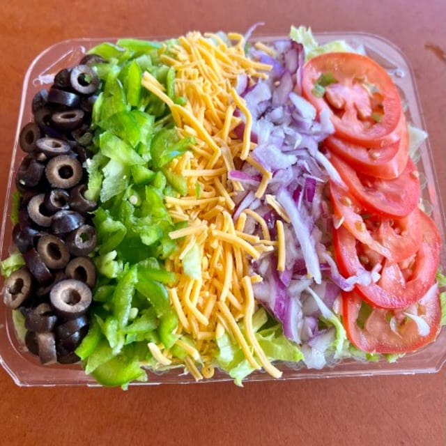 Fresh Tossed Salad.